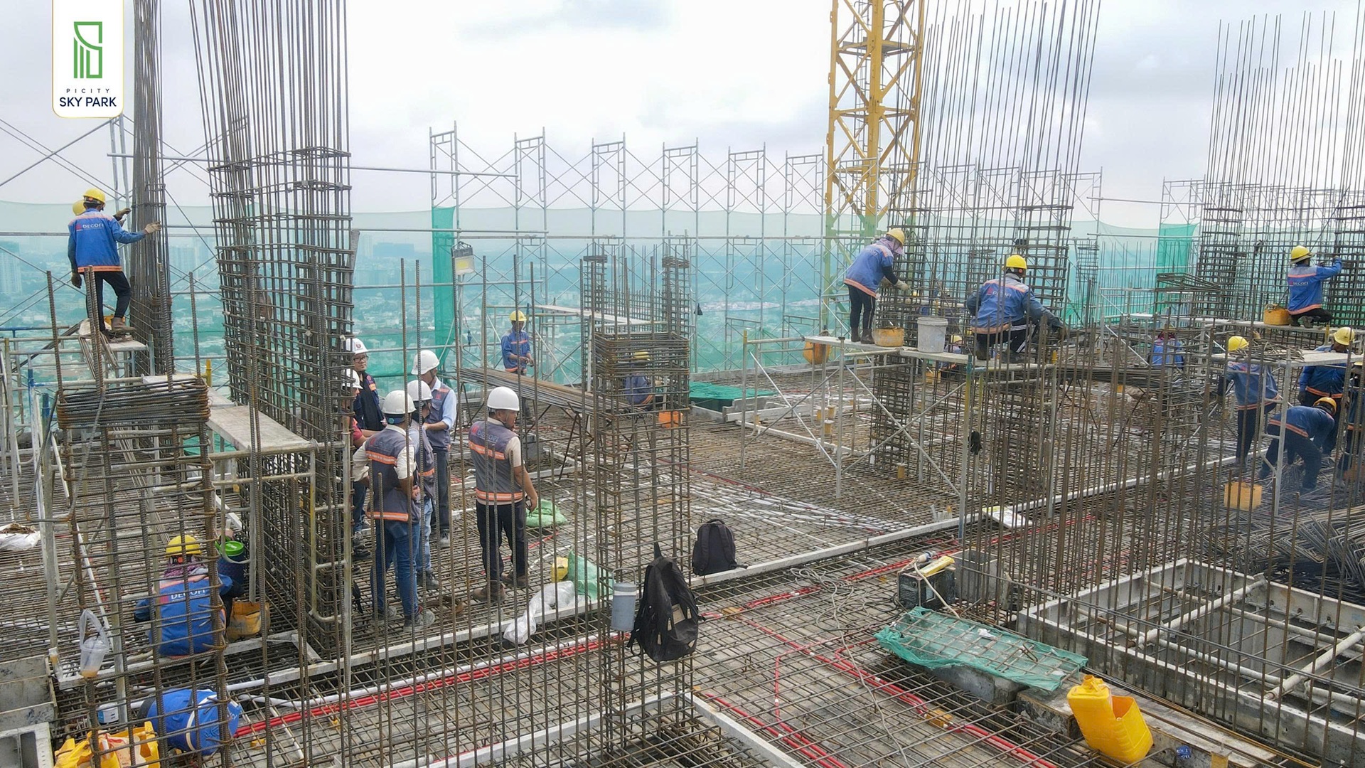 Tiến độ xây dựng Picity Sky Park 11/2025 5 Cap nhat tien do xay dung Picity Sky Park 112025 2